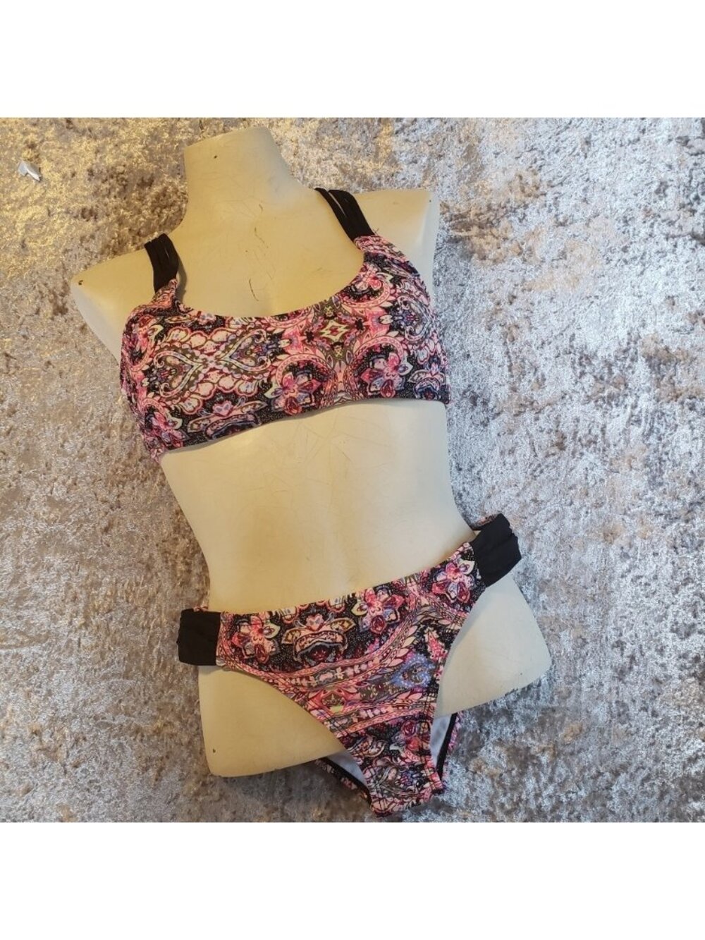 Endless Sun Pink Paisley Strappy Sporty Bikini Swim Swimsuit Travel Beach M3dium - Picture 8 of 8